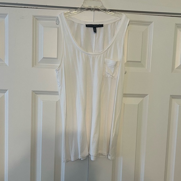 ⭐️ WHBM Hamptons Pocket Tank - Picture 1 of 4